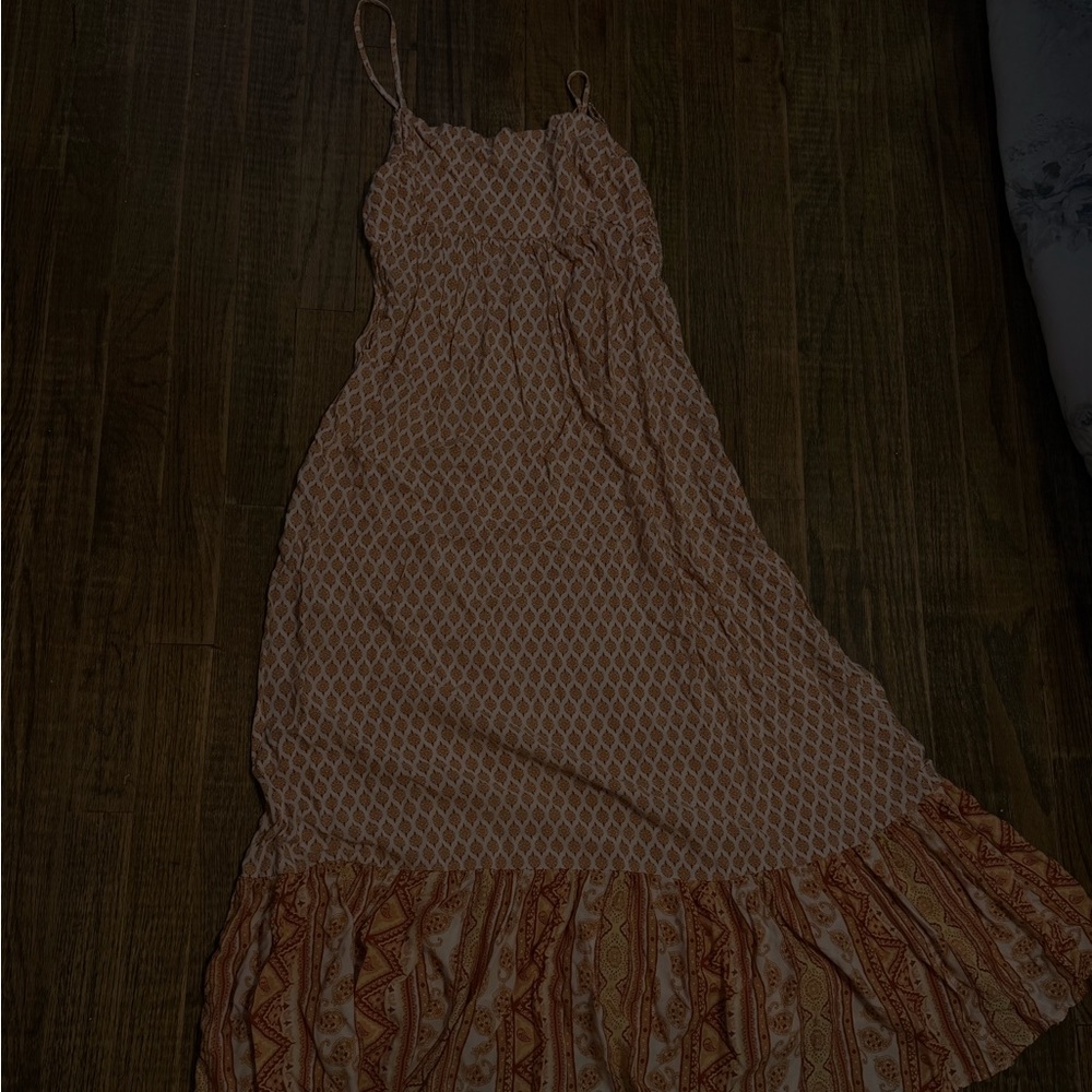 Forever 21 Tan Patterned Maxi Dress